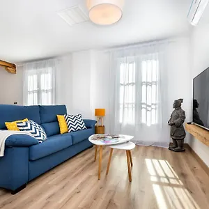 https://living-albayzin-parking-wifi.es-andalucia.com