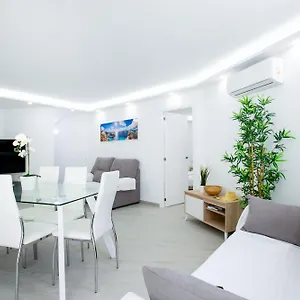 https://55-apartment-beach-front-las-americas.in-canary-islands.com