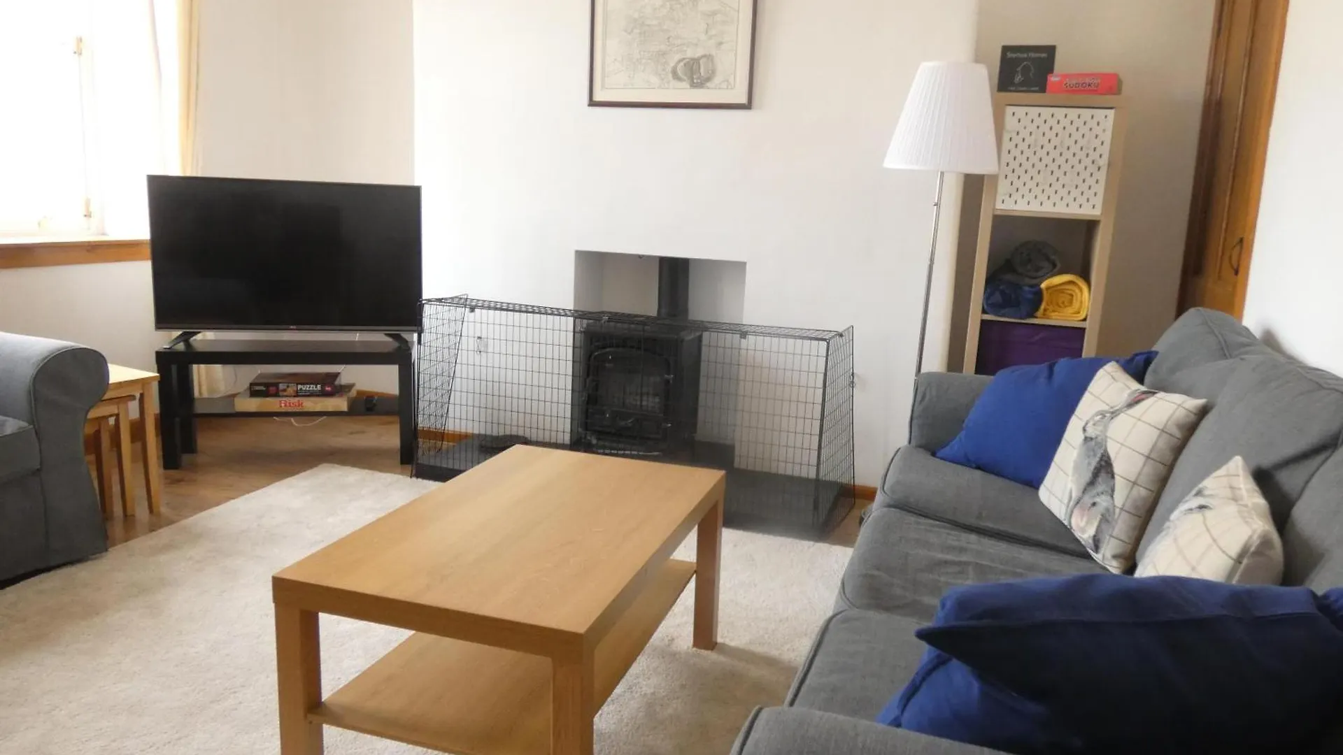 Central 2-Bed Flat In Edimburgo
