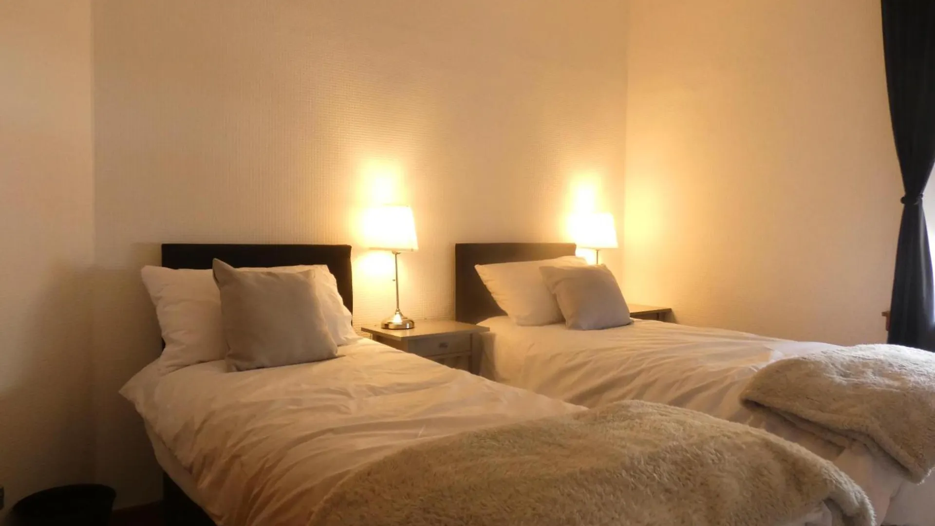 Central 2-Bed Flat In Edimburgo